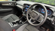 Volvo XC40 2.0 B4P Ultra Dark 5dr Auto Petrol Estate